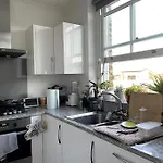 Superb 1-Bedroom Flat In The Heart Of Notting Hill