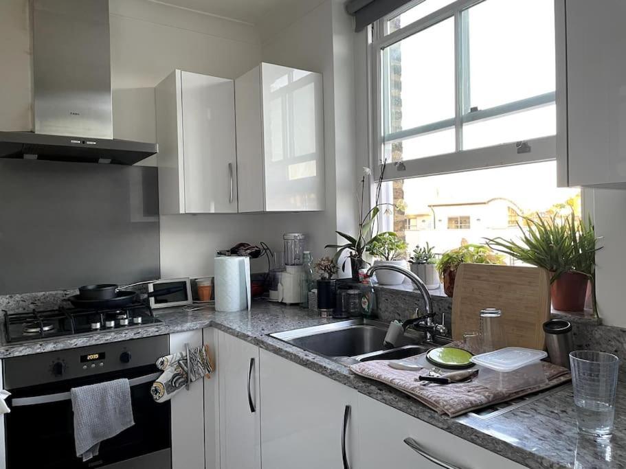 Superb 1-bedroom Flat In The Heart Of Notting Hill * Londra