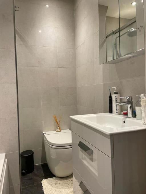 Superb 1-bedroom Flat In The Heart Of Notting Hill Appartamento *